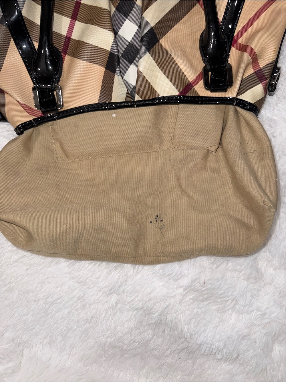 Burberry Beige Plaid Satchel with Black Patent Trim - Picture 13 of 16